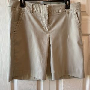 New Directions size 10 women’s khaki Bermuda shorts.